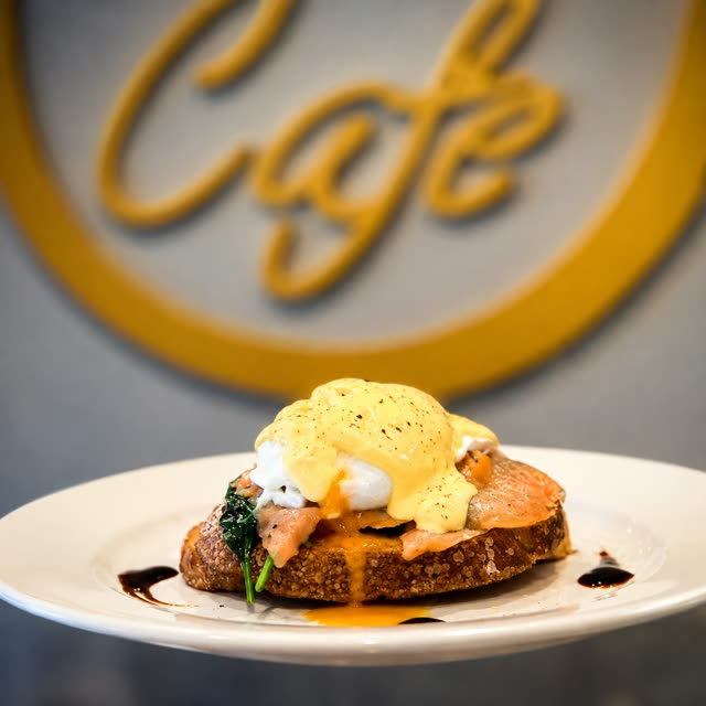 Eggs Benedict with smoked salmon on sourdough